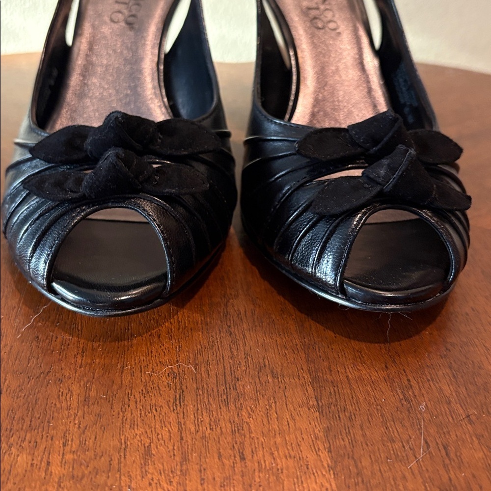 Franco Sarto heels Leather Peep-Toe Slingback wedge heels Black/ front 2
Bows - Picture 3 of 15